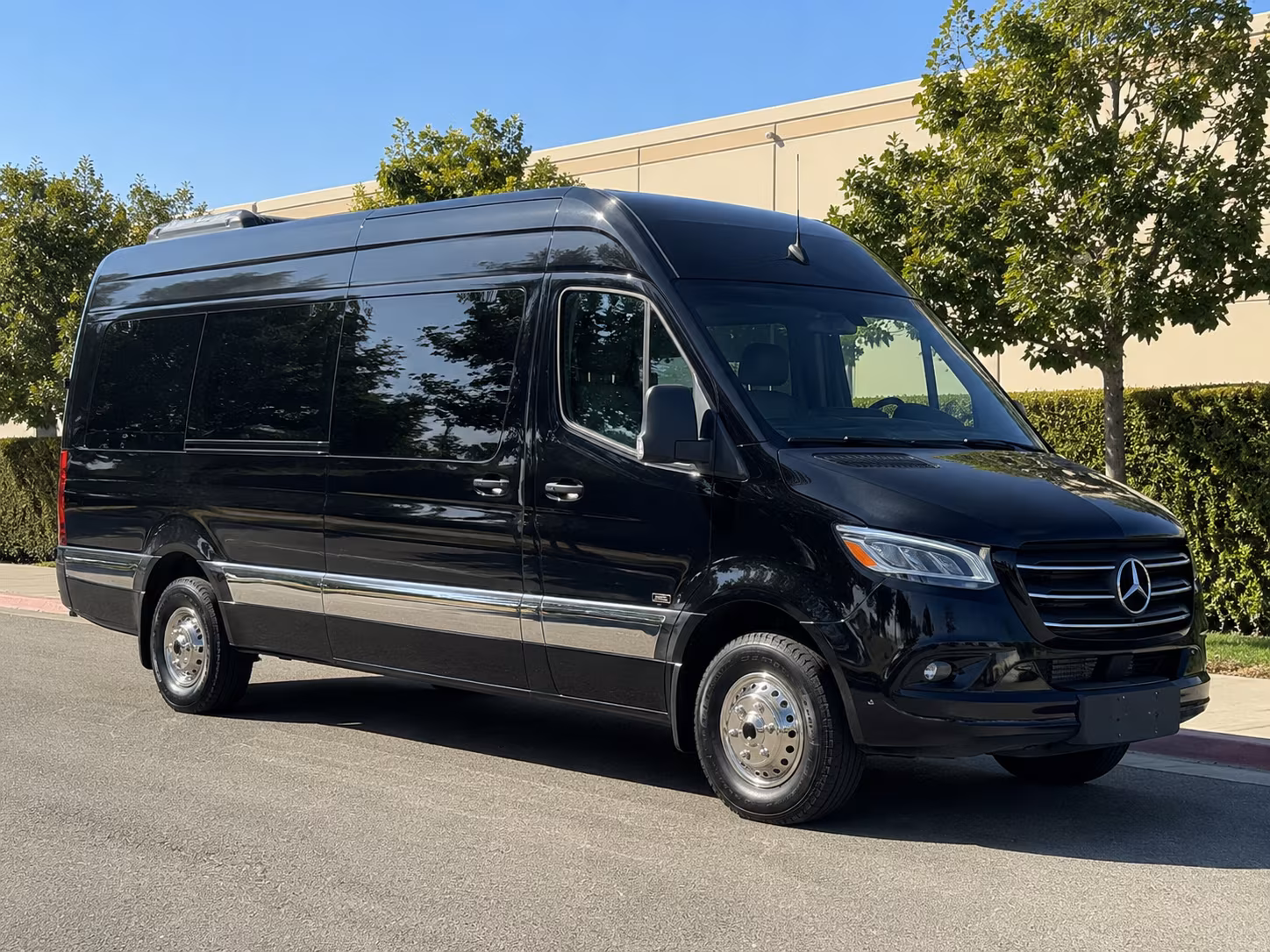 reserve transportation for your next prom 5